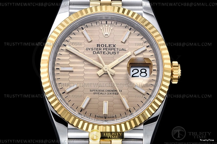 0217 RDJ0450A – DJ 36mm Jub Flt 904L YG SS P-Gold Stk VSF VS Comfortable 764